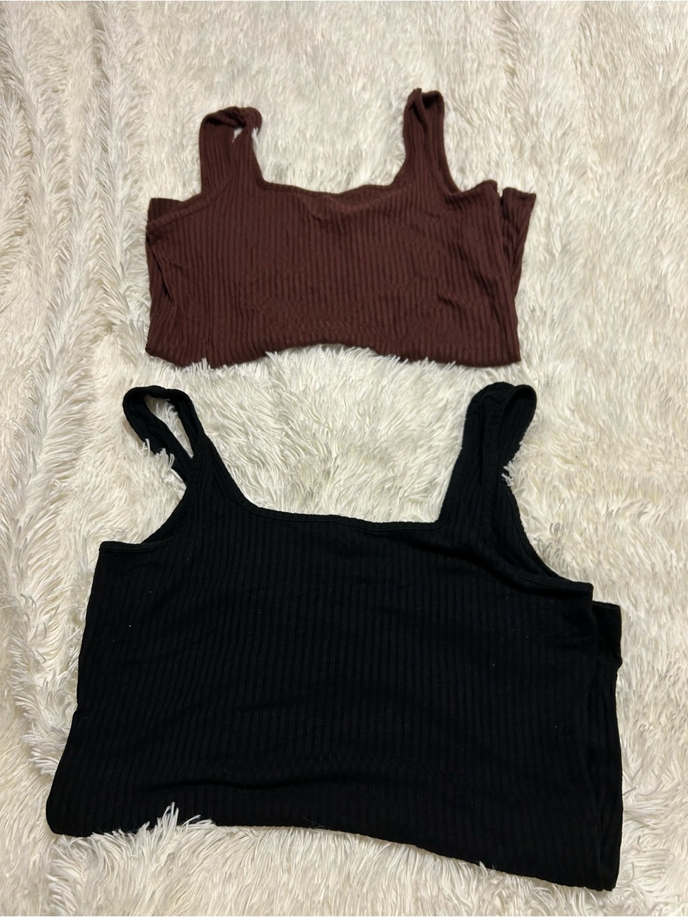 2 Ribbed Tank Tops